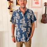 Kapahulu Men's Aloha Shirt in Petals Indigo